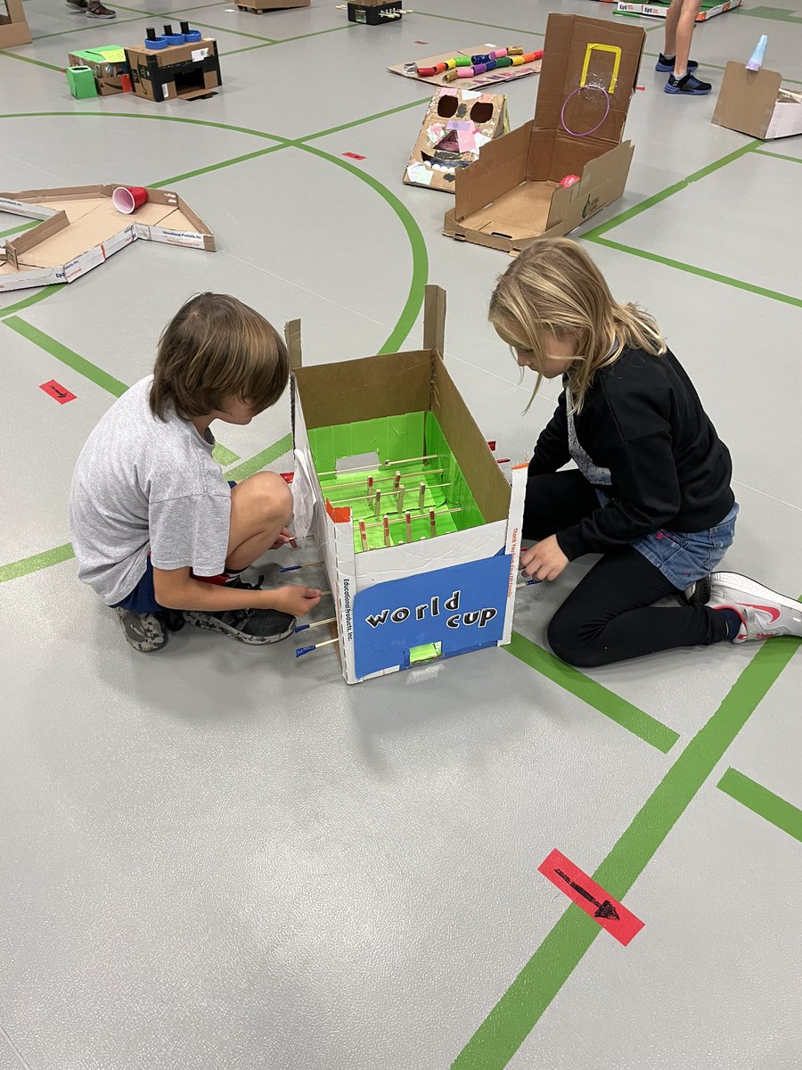 timmyGTI's tweet image. #WGESCardboardChallenge #CardboardChallenge #DayofPlay #pblsuccess #theGrove @WGESdragons @Carrollisd