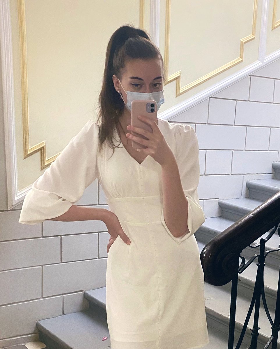 kobranna's tweet image. С вами воскресный стомат.тред и его ведущая — я, Аня

ЗУБНЫЕ ПАСТЫ: краткий экскурс.
Мы начинаем🤗

Напоминаю, спорить я ни с кем не намерена. Спойлер: буду упоминать фтор (а это тема холиварная) 
Но постепенно разберемся👌