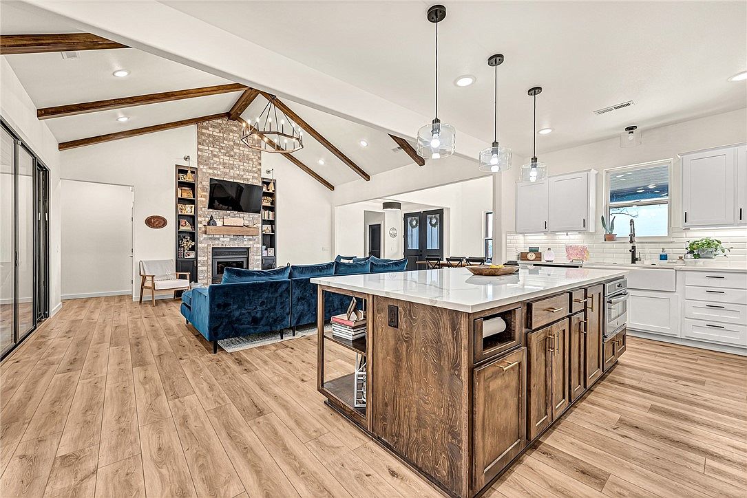 barndominium_us's tweet photo. A fresh start with brand new construction 🥰 https://t.co/h5DxQAoXOM