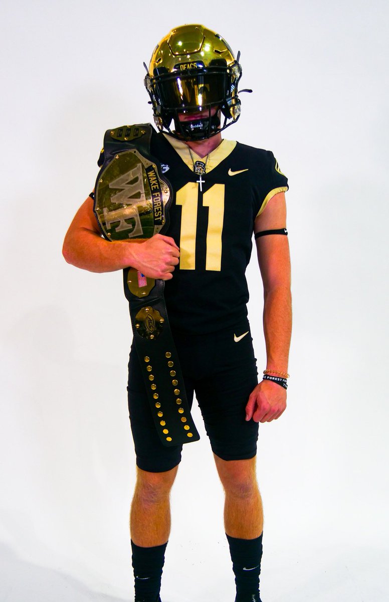 TylerBlack_19's tweet photo. I had an incredible time in Winston-Salem for my official visit! Blessed to have this opportunity and more than ready to give it my all! Go Deacs! 🎩💛🖤 @WakeFB @WayneLineburg @CoachClawson @DanOrnerKicking @GHSFootball https://t.co/MJVOleINzn