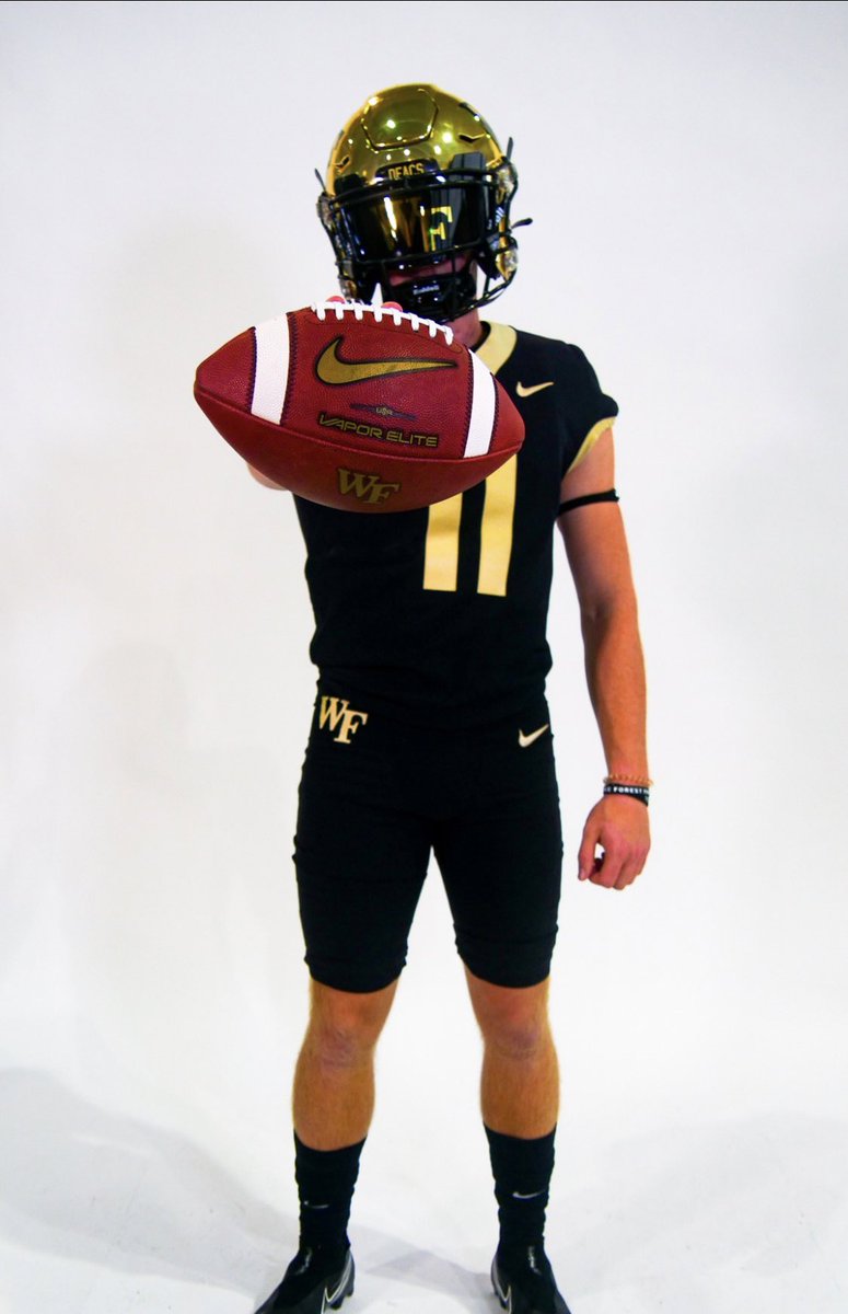 TylerBlack_19's tweet photo. I had an incredible time in Winston-Salem for my official visit! Blessed to have this opportunity and more than ready to give it my all! Go Deacs! 🎩💛🖤 @WakeFB @WayneLineburg @CoachClawson @DanOrnerKicking @GHSFootball https://t.co/MJVOleINzn