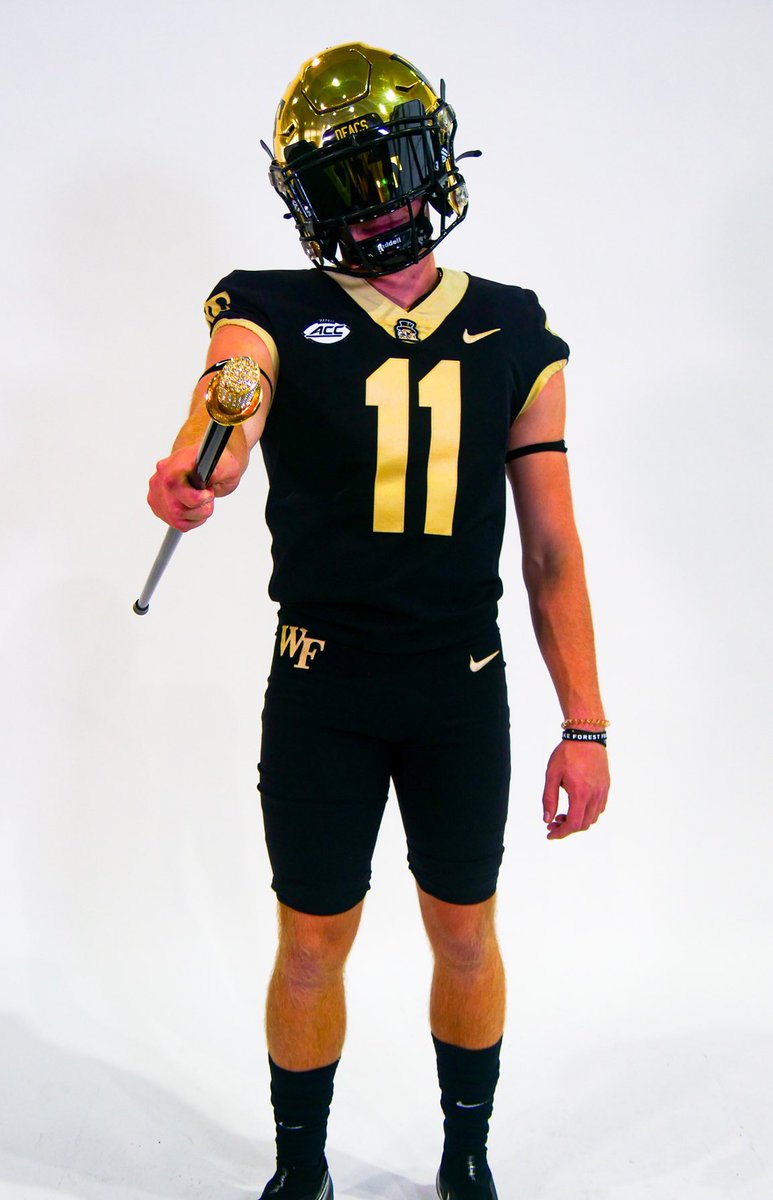TylerBlack_19's tweet photo. I had an incredible time in Winston-Salem for my official visit! Blessed to have this opportunity and more than ready to give it my all! Go Deacs! 🎩💛🖤 @WakeFB @WayneLineburg @CoachClawson @DanOrnerKicking @GHSFootball https://t.co/MJVOleINzn
