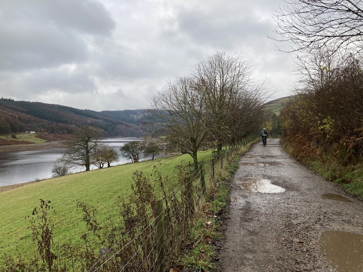 From High House farm down this beautiful path to Ladybower Reservoir. A lovely ending to last weekend’s wonderful walking from Fairholmes