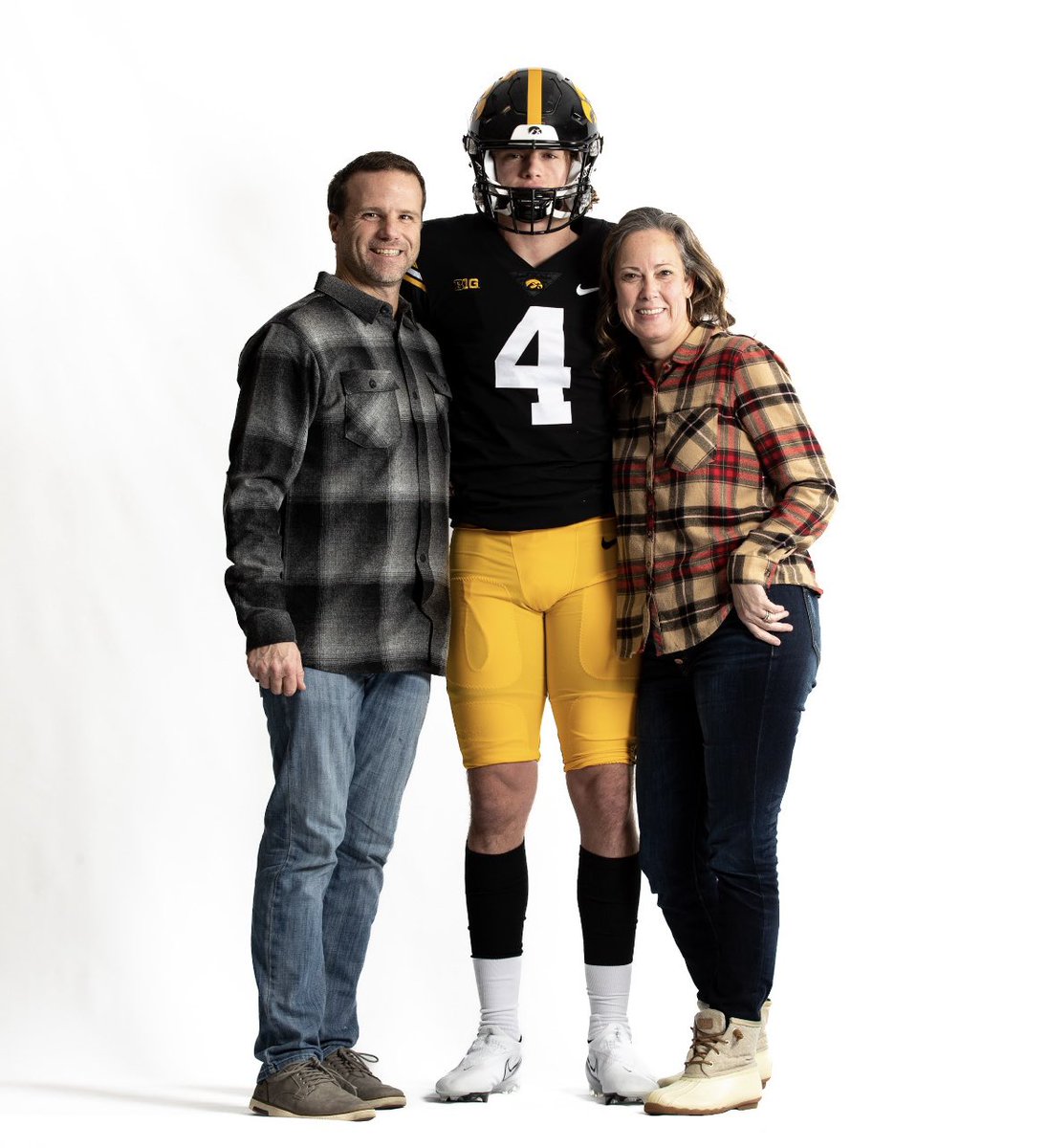 Isaac TeSlaa tweet media