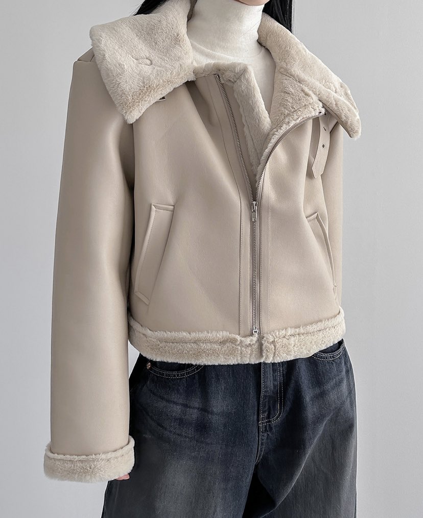 Pre_wish's tweet image. 🧣〰︎✨   🦌 •̀ω- Mink Leather Mustang #mnem 

➖3890.-
🧷มัดจำ 1500.-