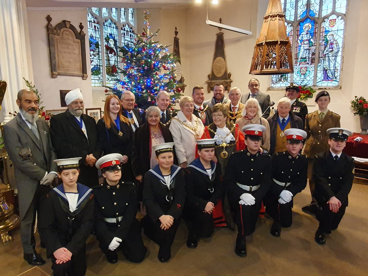 birdijaswant's tweet photo. #MagnificentDay 11th Nov attend A Civic Carol Service with Thanksgiving in presence of Worshipful The Mayor of Walsall and other Cities Mayors &amp; Dignitaries by Rev Trood. Children from Blue Coat Schools took part in Carol service held at Magnificent St Mathews Church In Walsall. https://t.co/zCwJRs484j