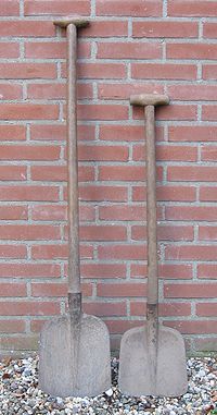 Ayer mi papá trajo un mostro a la casa y tengo miedo. Es muy feo y causa terror,alguien que pueda venir a sacar el mostro??