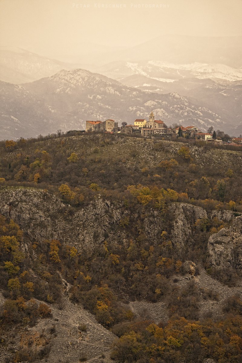 Freezing my ass up there on the hill shooting neighbouring hills 😆 

The mighty Bura (razor sharp, ice cold wind) isn't helping me much. My fingers are 🥶, my face is 🥶, my cameras are 🥶 my body is 🥶 ..

<a href="/Croatia_hr/">Croatia Full of life</a>