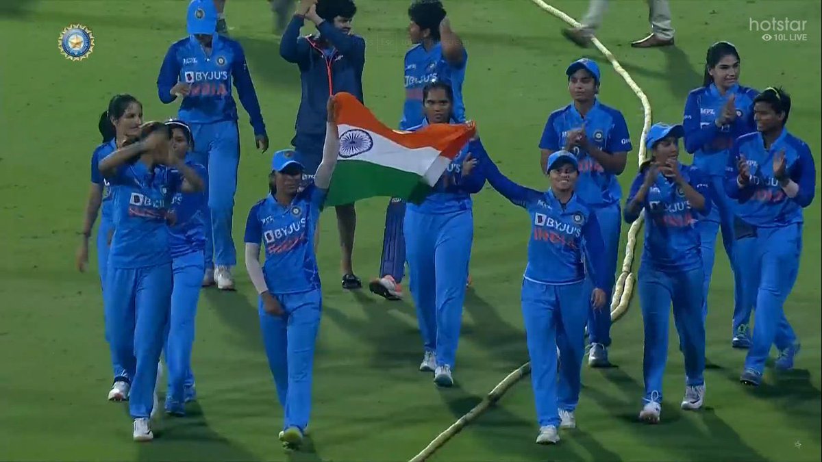 the_bridge_in's tweet photo. What an incredible match! India defeats Australia in the superover.

This is the first time in this calendar year that Australia loses a T20!

#INDvAUS https://t.co/58LJu4b6De