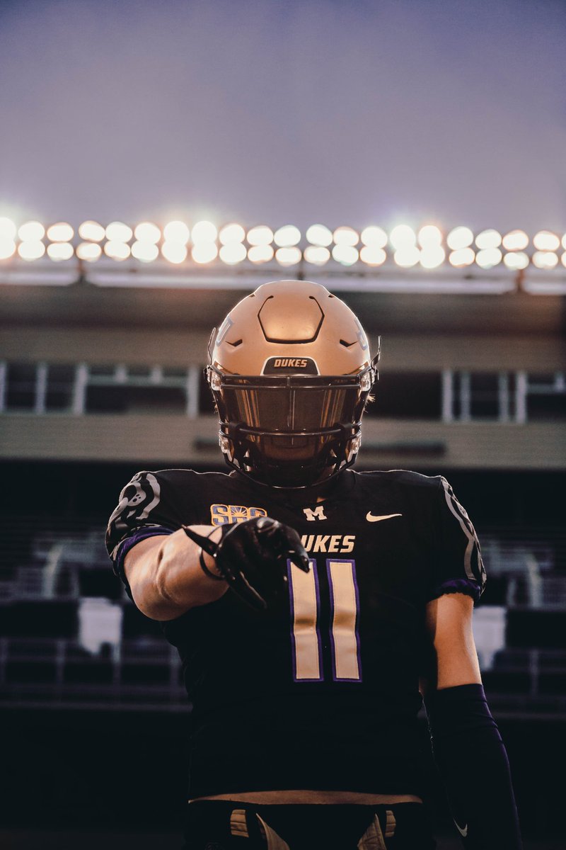 Taylor_T_11's tweet photo. Unbelievable visit with JMU!!💜💛 #godukes #kingsoftheeast @coachgrantcain https://t.co/LwVV6lhjLu