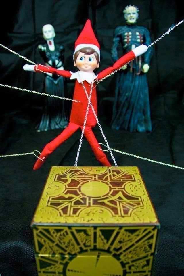 NewWorldMuscle's tweet photo. Santa Wept 
#hellraiser #horror
#elf #elfontheshelf https://t.co/zVGh9MO4ge
