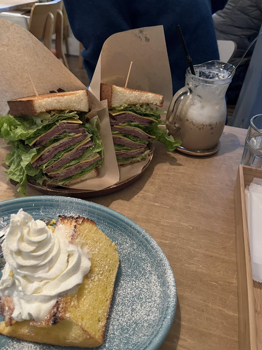 walkwithmewnder's tweet photo. Shoto Cafe
Has the best chiffon cakes and also sandwiches. HIGHLY highly recommend. Worth every yen.
#shibuya #foodshibuya #coffeeshibuya #cafeshibuya #foodtokyo #foodjapan #cafetokyo #coffeetokyo #cafejapan #coffeejapan #tokyo #japan #shoto #shinsen https://t.co/JkXEjZPulF