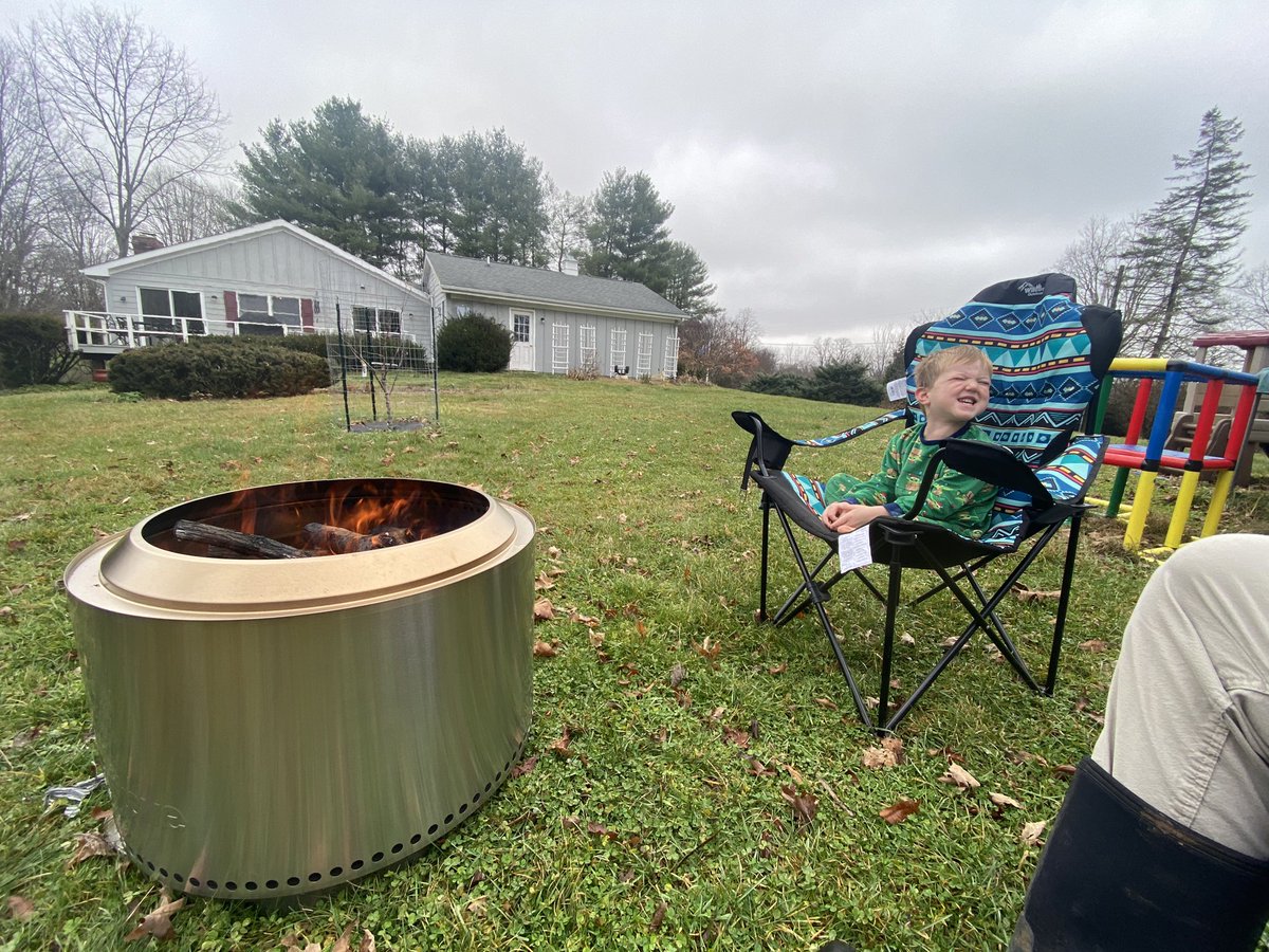 thorsonofodin's tweet photo. #firstburn @SoloStove here in Blacksburg, VA with my little helper! “Feel the heat, Daddy!” https://t.co/sXqQANVjkq