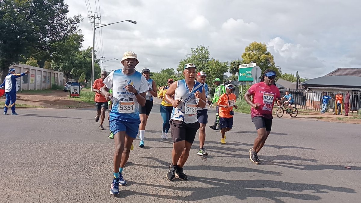 onthaza's tweet photo. #IPaintedMyRun
#RunningWithTumiSole #RemaPheli #MRWR22 #RememberMandela https://t.co/983Qvqev4F