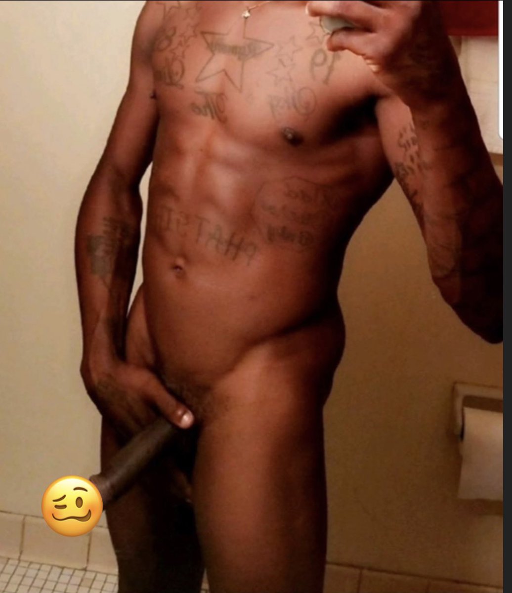 NickDaPrince55's tweet photo. @Kaira7Kaira Yu ain’t gotta be lonely baby hmu😍🌹 https://t.co/sBREJmCXc9