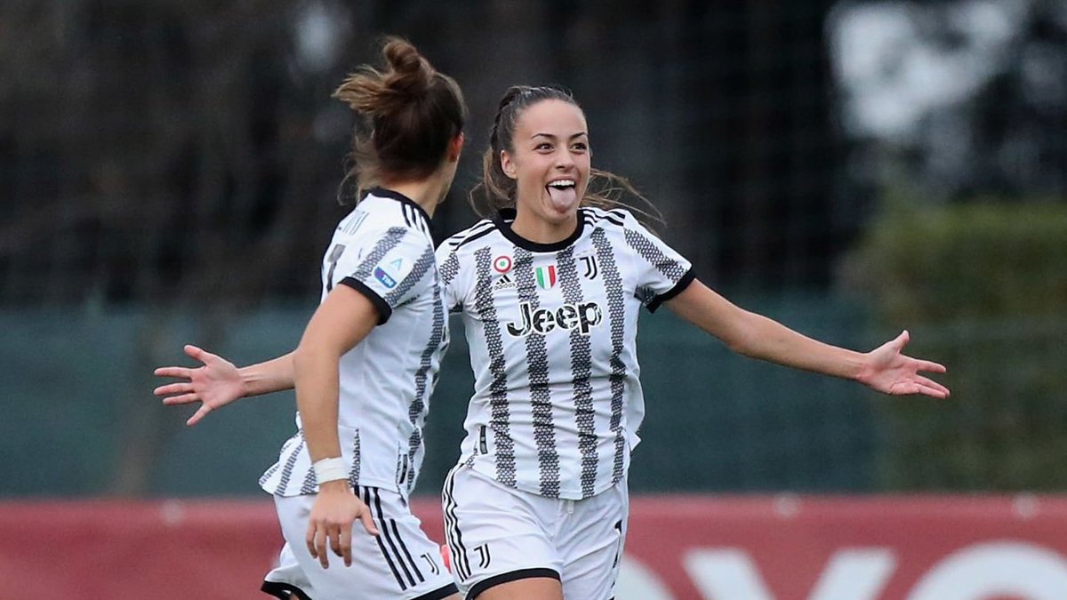 frances14372469's tweet photo. Julia 👅

@GrossoJulia 😍🤍🖤🍁

#JuventusWomen #JuliaGrosso #Grosso #JG7 #FinoAllaFine https://t.co/WUkFUqwY88