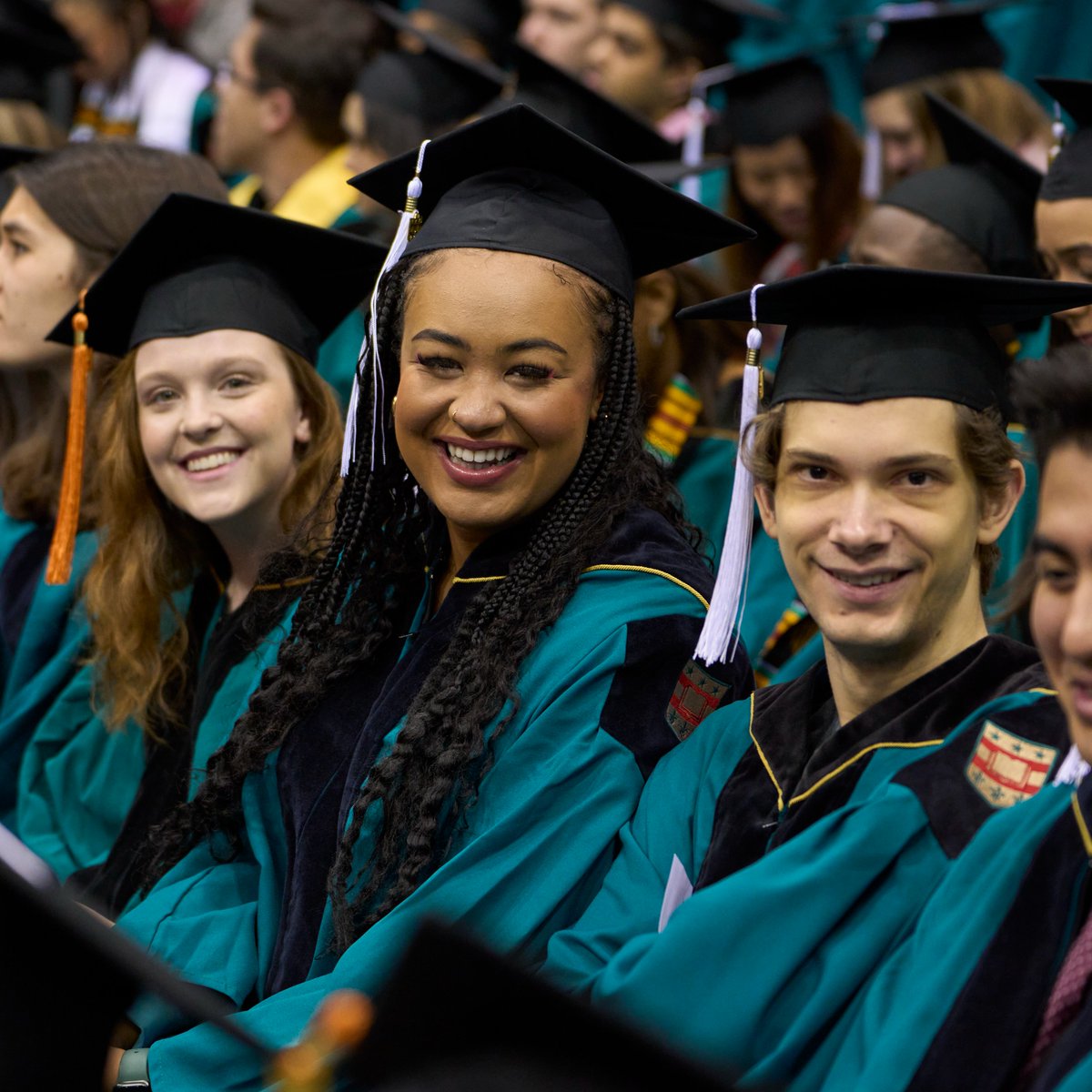 WashU's tweet photo. Over the weekend, 1700 Bears became the newest members of our WashU alum family. Congratulations to our December #WashU22 graduates! We look forward to all you’ll continue to achieve and will always be here to welcome you home. ❤️🎓💚 https://t.co/LrEy57sZVU