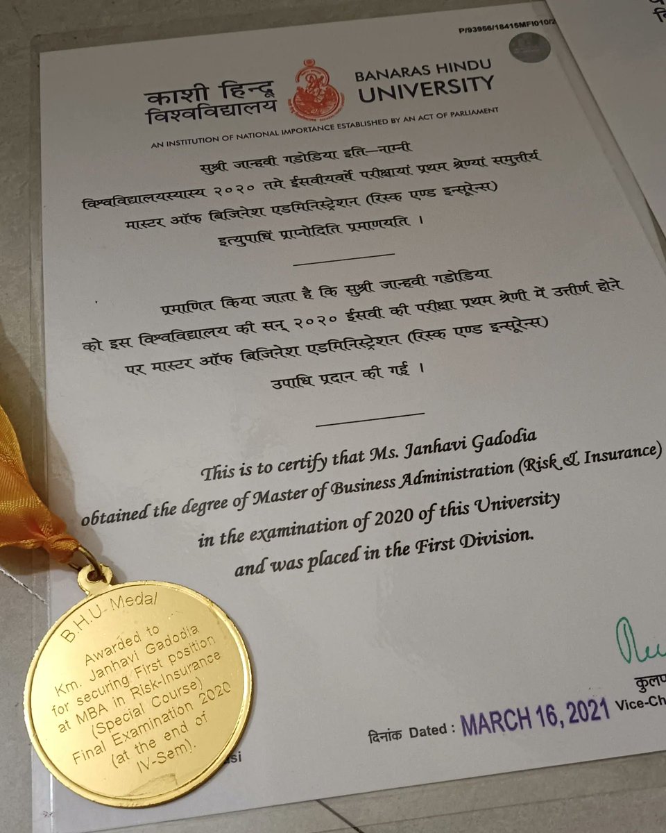 just_me_things8's tweet photo. || MBA 2020 ||
Done and dusted.... @bhupro #bhu #Convocation #goldmedal #happy #Sunday #MBA #post #PG #TweetOfTheDay #trend #Share #DONE #dusted #Varanasi #2022inShort #December #motivation #Friends #family #vibesxmood #smiles  #party #HappyDays https://t.co/jHkFTApWjf