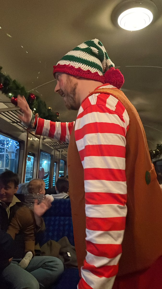 WeardaleRailway's tweet photo. Last train of the day departs #Santahope station on the bauble car. Elf Bubblegum is waving goodbye https://t.co/prHhLTH8P5