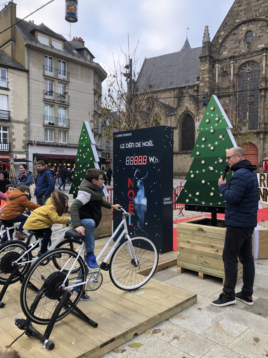 Du monde sur les vélos pour le grand défi de noël avec le <a href="/CarreRennais/">Carré Rennais</a> 🎅🎙