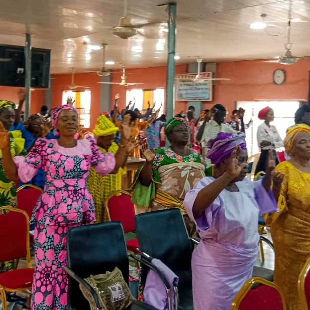 cacloj's tweet photo. Happy Sunday

Picture rolls from today's service

#TeamKerusso
#CACLOJ https://t.co/T2CDe5VOi8