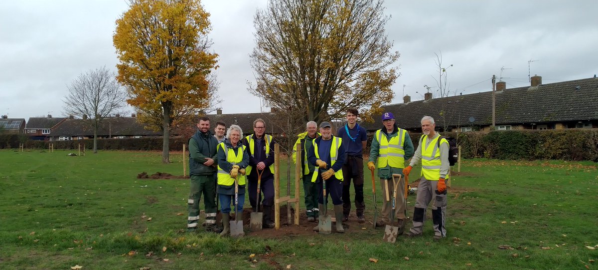 Great to help plant 20 tree's on Sawley Park today with the local tree Wardens #queensgreencanopy