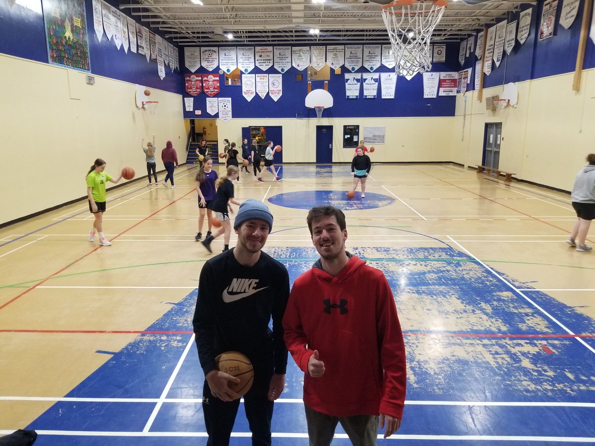 Look at these former Ravens &amp; Pioneers giving back to the students at FRJH! Lucky students getting to play basketball thanks to Alex and Josh!!! I'm so proud of you both! <a href="/FRJHschool/">@FRJHschool</a> <a href="/QE_Athletics/">QE Athletics</a> <a href="/TownofCBS/">Conception Bay South</a> <a href="/nlbasketball/">NLBA</a> @bmandeville2