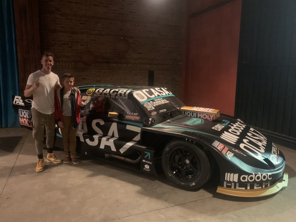 Que manera de poner huevos amigos <a href="/leonelpernia/">Leonel Pernia</a> <a href="/CarlosSerpero/">Carlos Serpero</a> <a href="/rs_prensa/">Rodolfo Speroni</a> <a href="/LasToscasRacing/">Las Toscas Racing</a>