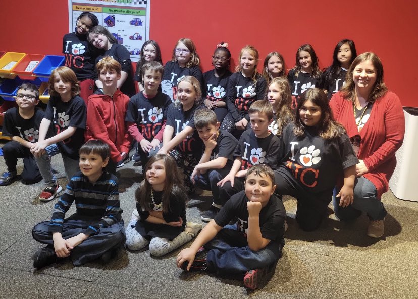 MrsSack_NC's tweet photo. We had the best time at the Da Vinci Science Center on Friday! Thank you to our amazing PTO for helping make this happen! We appreciate you more then you know. @ojrsdnc @nc_pto https://t.co/3BPDTxnUBS