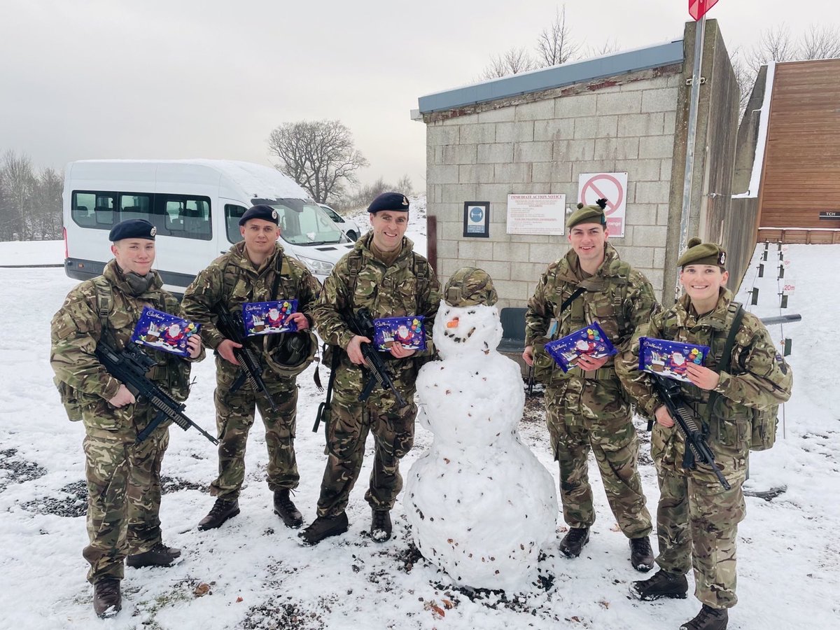 A Rather epic time at ATU Scotland, Not only some snow on the range but also two of our Staff got promoted, SSgt McRobbie SIGS to WO2 and Also Lance Bombardier Patterson to Bombardier, a Huge congratulations to both.

#WeAreATUSc 
#phase1Trg