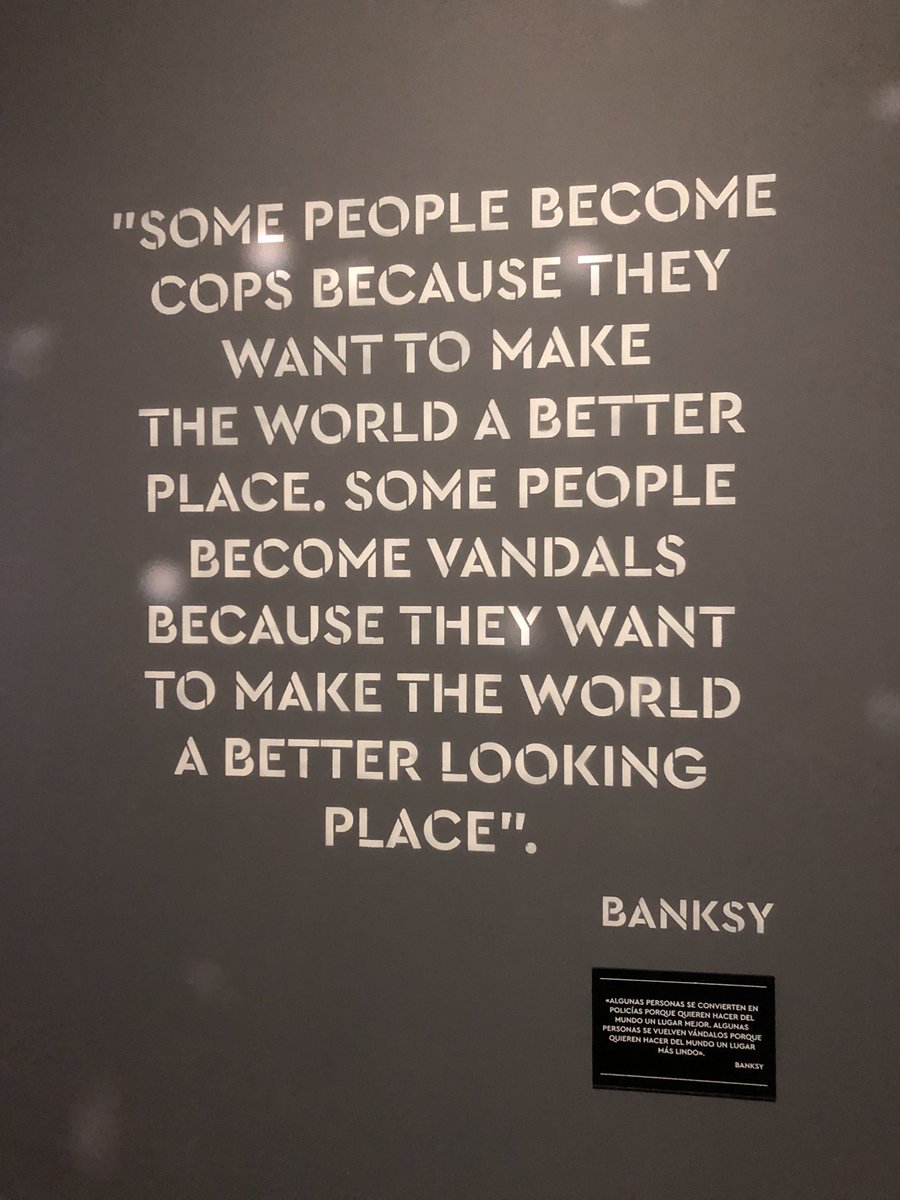 dansanchbal's tweet photo. @banksyexpo @TBL_Live  GENIO! https://t.co/yBrCnQqDnI