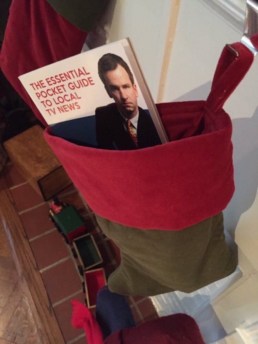 The gift that keeps on giving!#MerryChristmas #stockingstuffers #tvreporter #tvnews #LocalNews #bestbooks #tvanchor #media amazon.com/Essential-Pock…