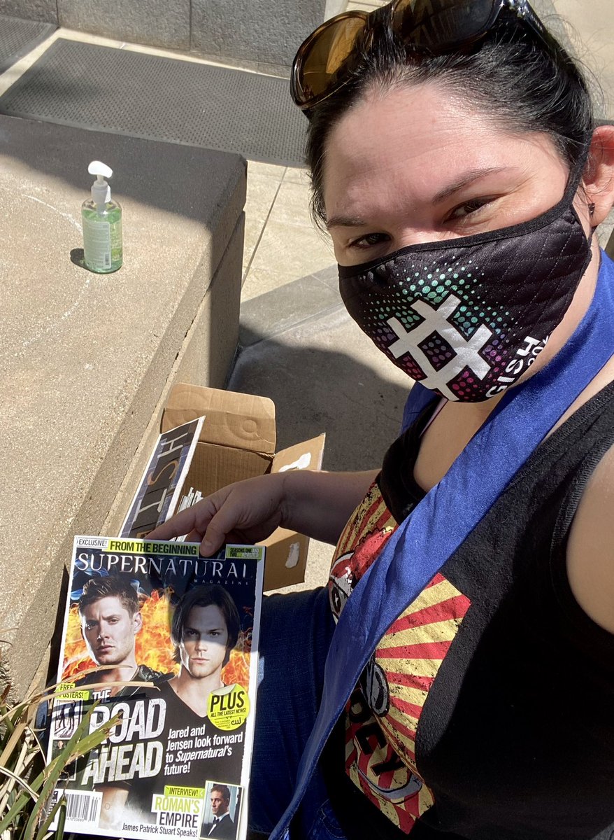 christinebarger's tweet photo. Found It!!! Finding actual locations like Bearby, Flat Misha, etc are always some of my favorites @gish #gish #gishmemories #gishwhes https://t.co/698shhAuGu