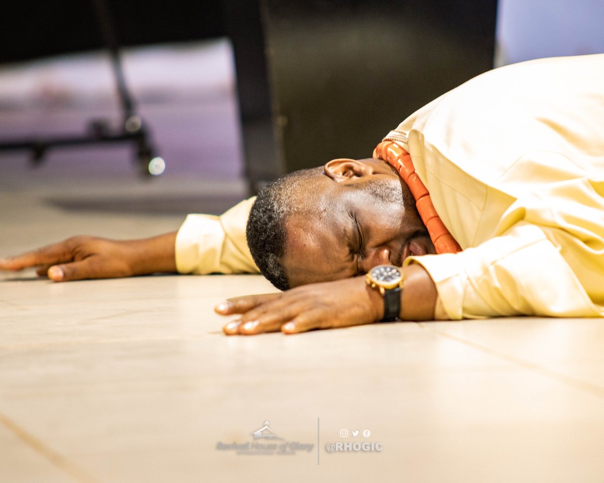 RHOGIC's tweet photo. Because your love is better than life, my lips will glorify you.
Moments of worship with #HouseOfJudah

#RHOGIC
#RHOGICService
#RevivedToRevive
#EndOfYearThanksGiving https://t.co/1sYk9QMQAy