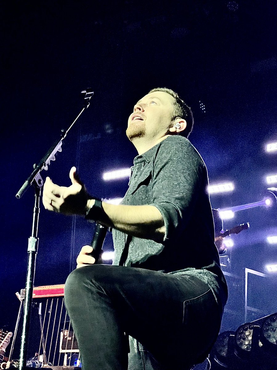 McCreeryFanMom's tweet photo. Mann! @ScottyMcCreery… in you’re element last night! Thank you! https://t.co/pzkp9cjpWt