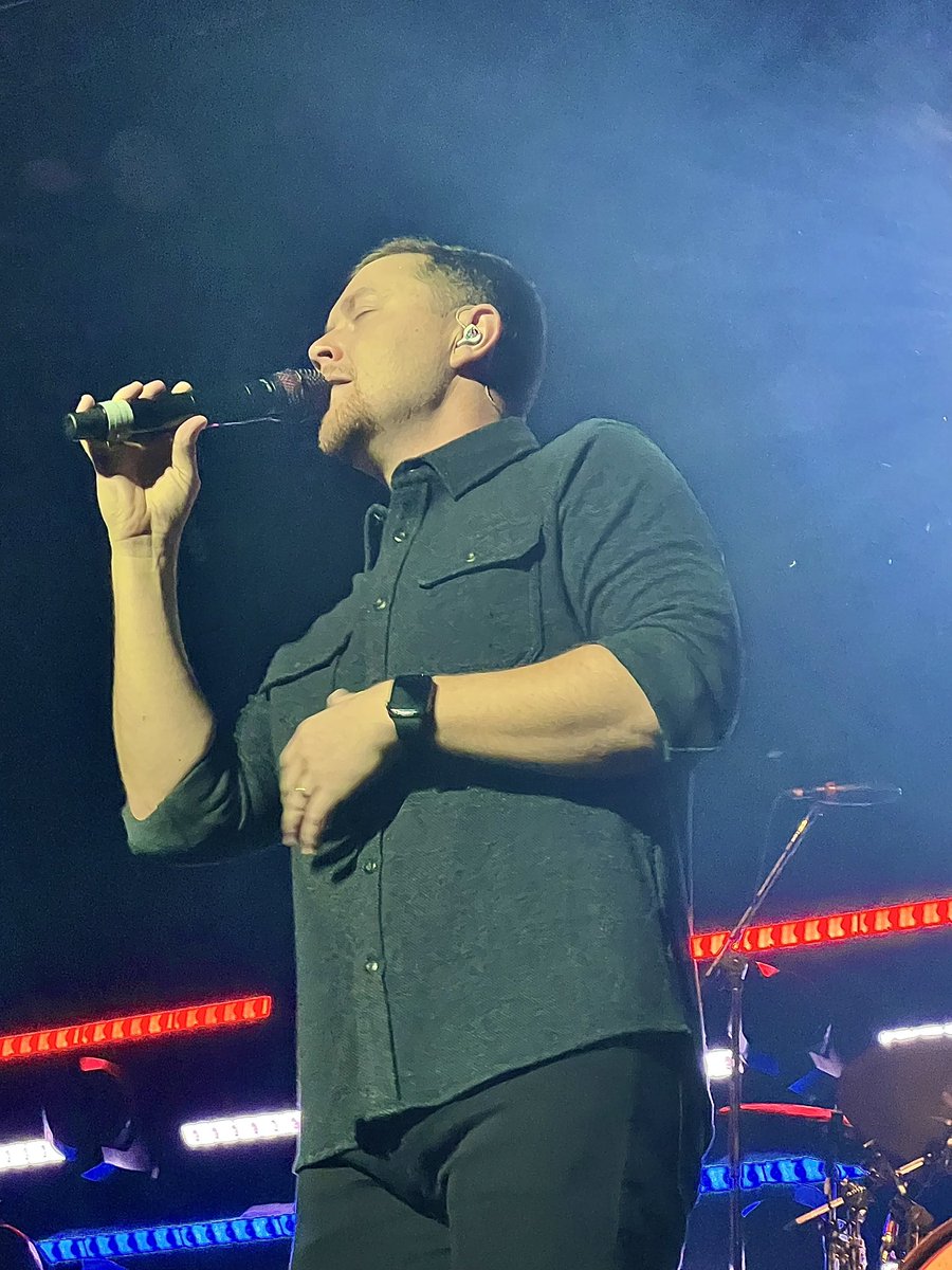 McCreeryFanMom's tweet photo. Mann! @ScottyMcCreery… in you’re element last night! Thank you! https://t.co/pzkp9cjpWt