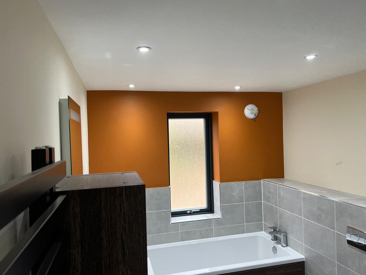 wadedecorator's tweet image. The colours in these new builds in Ashill! 🤩  
Still very much a work in progress so there will be plenty more images to come… 

#progress #newbuild #newbuildhomes #painting #paintinganddecorating