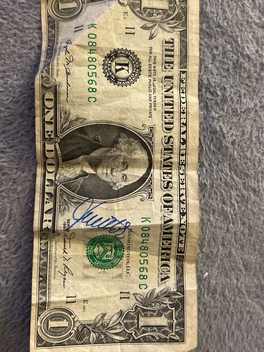 stroke_three's tweet image. Quel et cette signature ? 

what and this signature ?