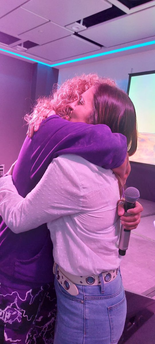 CarinaParavi's tweet photo. Un mes 💖! Y lo mejor está llegando! @RosanaOficial @ChiquiSilvia #pionerxs #planve https://t.co/jz3IIT1noc