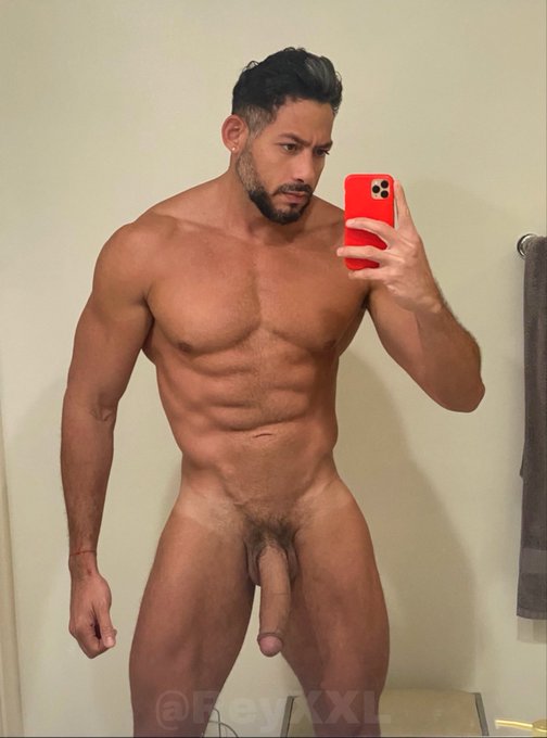 Cozy with who I am
Confortable in my skin 
I love myself goddamn 
Cozy 
Cozy 
? ? https://t.co/pZXkJwe6A5