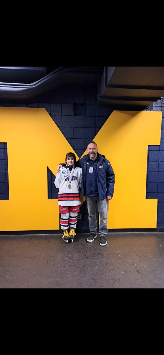 KevinPriscak's tweet photo. Champs Today at U of M. #michiganwolverines #HockeyIsForEveryone #HockeyTwitter #hockey https://t.co/p7AV6tdTh4
