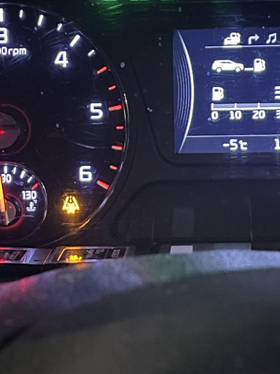 joemagraollaigh's tweet image. The chill is settling in  in East Galway tonight.   Thankfully roads dry here. #sneachta #icewarning