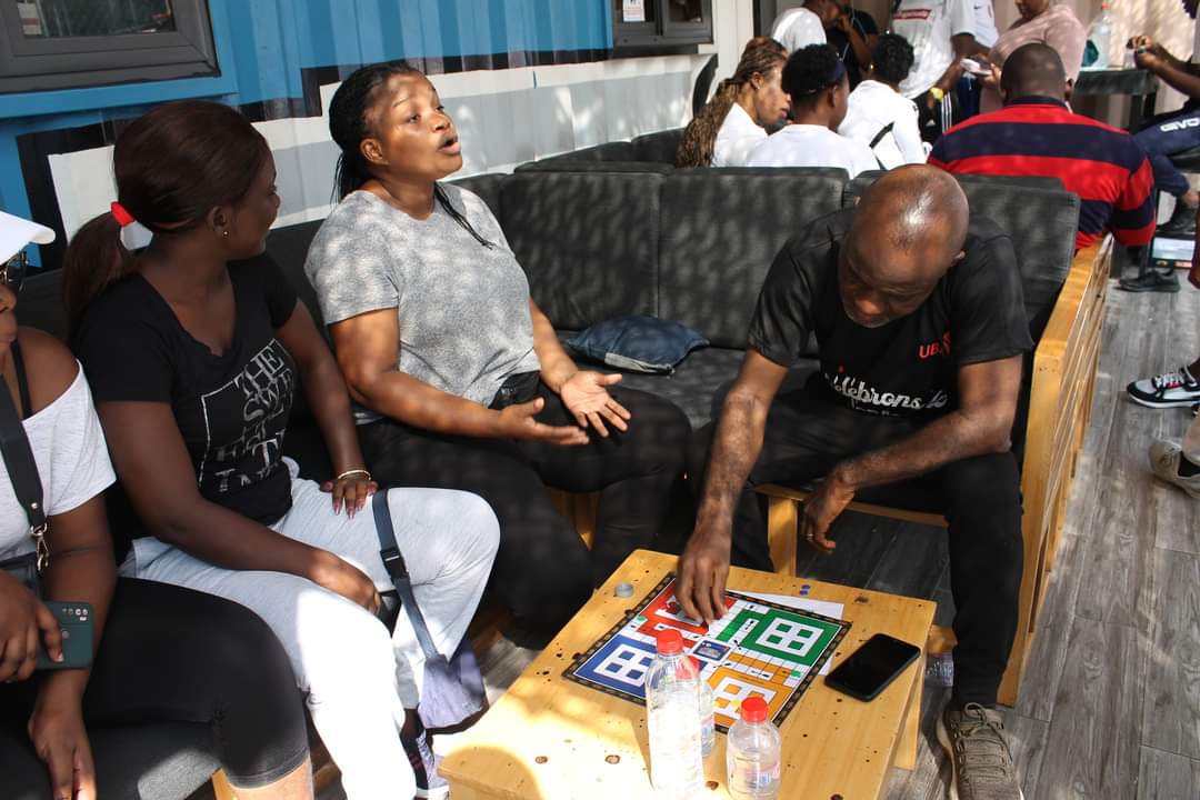 UBACongo's tweet photo. Plusieurs activités étaient prévues pour ce dernier #JoggingToBond à savoir le futsal, le basketball, le nzango, la marche, le scrabble, le jeu de dames, le jeu de cartes et le ludo, sous la forme d’une compétition inter-agences. 

#AfricasGlobalBank #CallItATribe
#JTB #JTB2022 https://t.co/IFlGgDCbuz