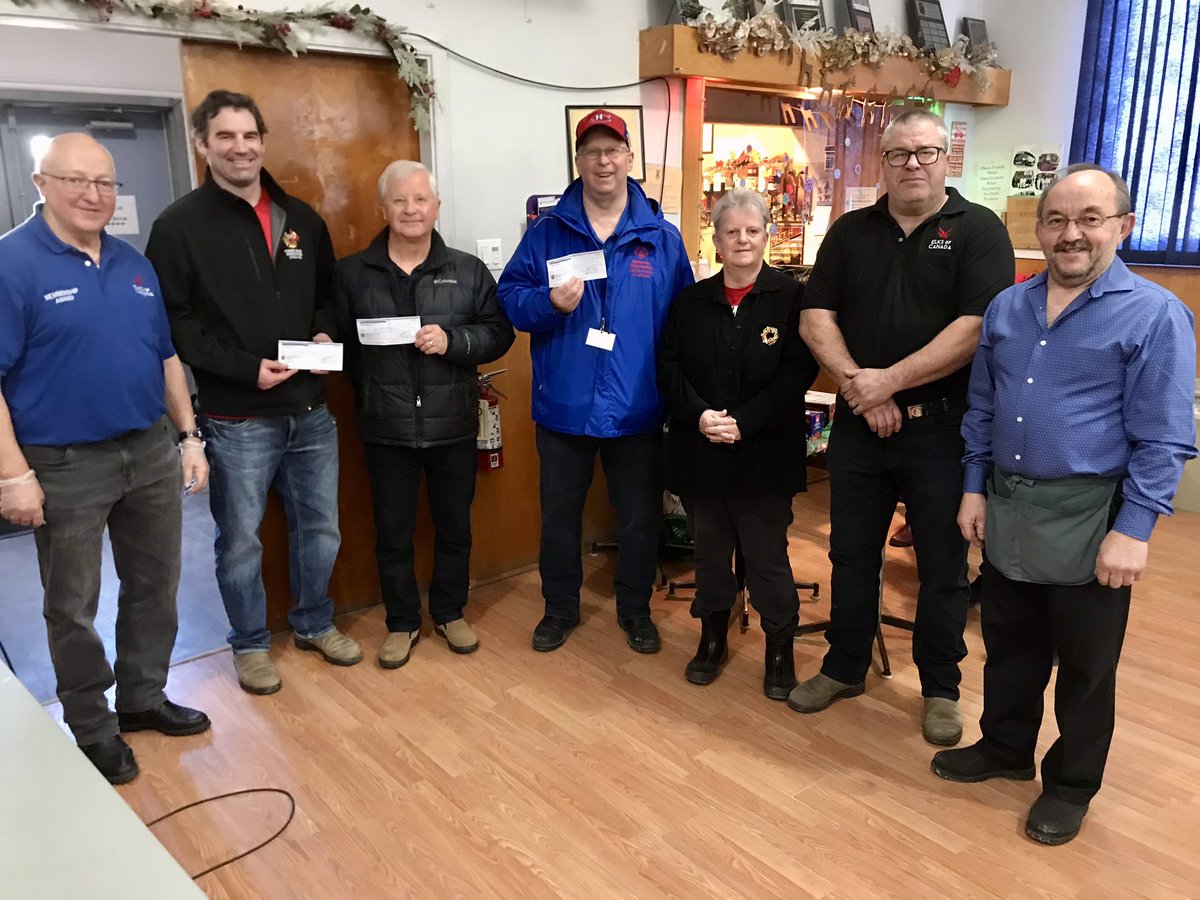 So happy to make $1,000 donations today to each of these important local organizations!
-Autism Society (Western Office)
-@IAFF_1222 Toy Drive
-Bay of Islands Food Bank Network
-Special Olympics Corner Brook
#elksproud
