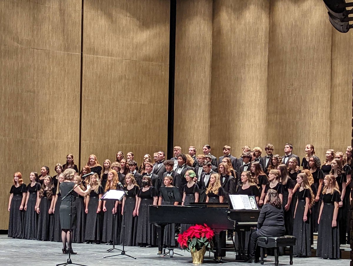 NR_TechRanger's tweet photo. The NRHS Choirs did an amazing job this afternoon at LCCC. What an enjoyable event. #RangerStrong https://t.co/2cCURvzppg