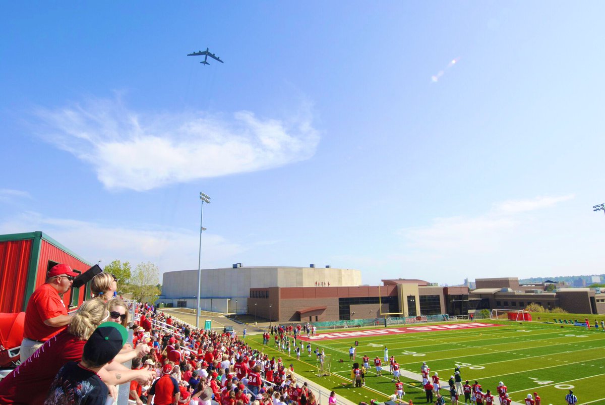 #AGTG after a great visit <a href="/MSUBeaversFB/">Minot State Football</a> I’m extremely blessed to have received a D2 Offer from Minot State University. Thank you for the opportunity and great hospitality this weekend my guys ❤️🖤 <a href="/CoachPron14/">Lee Pronschinske</a> <a href="/CoachDanDeYoung/">Dan DeYoung</a> <a href="/Coach_Miller21/">Cory Miller</a> <a href="/JUCOFFrenzy/">JUCO Football Frenzy</a> 
#RiPGram🖤