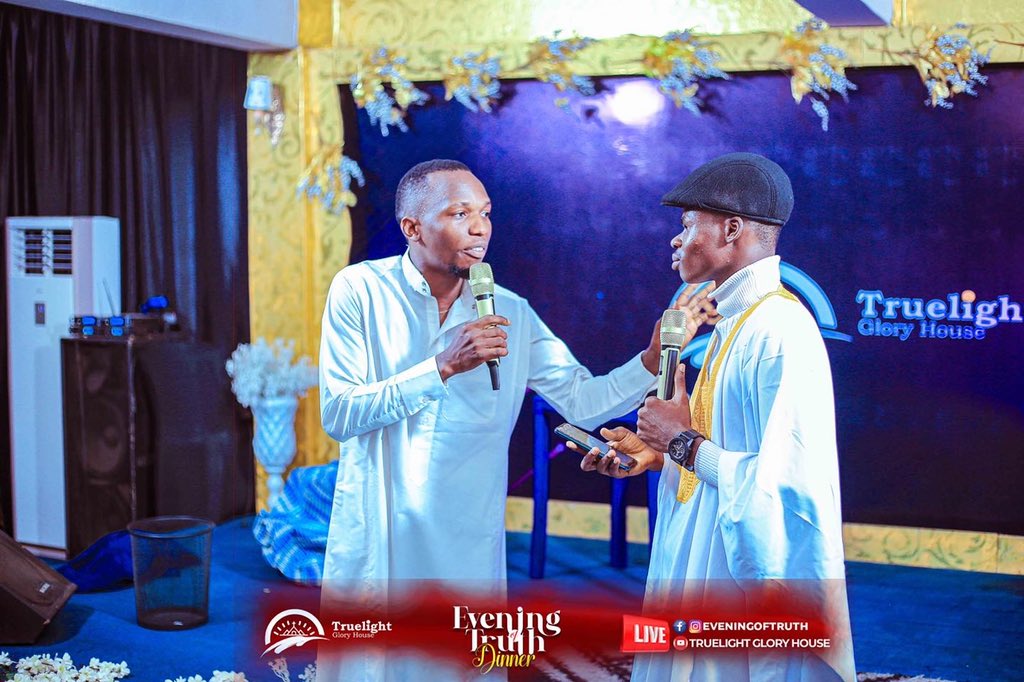 tlghofficial's tweet image. Spellbound and ribs cracking ministration from the Special Talent Unit!

We definitely had a complete dose of laughter!
.
.
.
#EveningOfTruth #EVOT #EvotDinner #TLGH #TLMEDIA