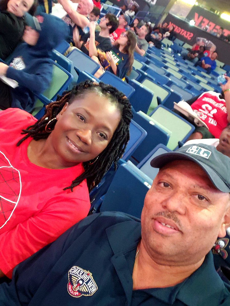 ainworth's tweet photo. #Pelicansgameday 
Let's Go Pel's! https://t.co/TeSxrjpcZf