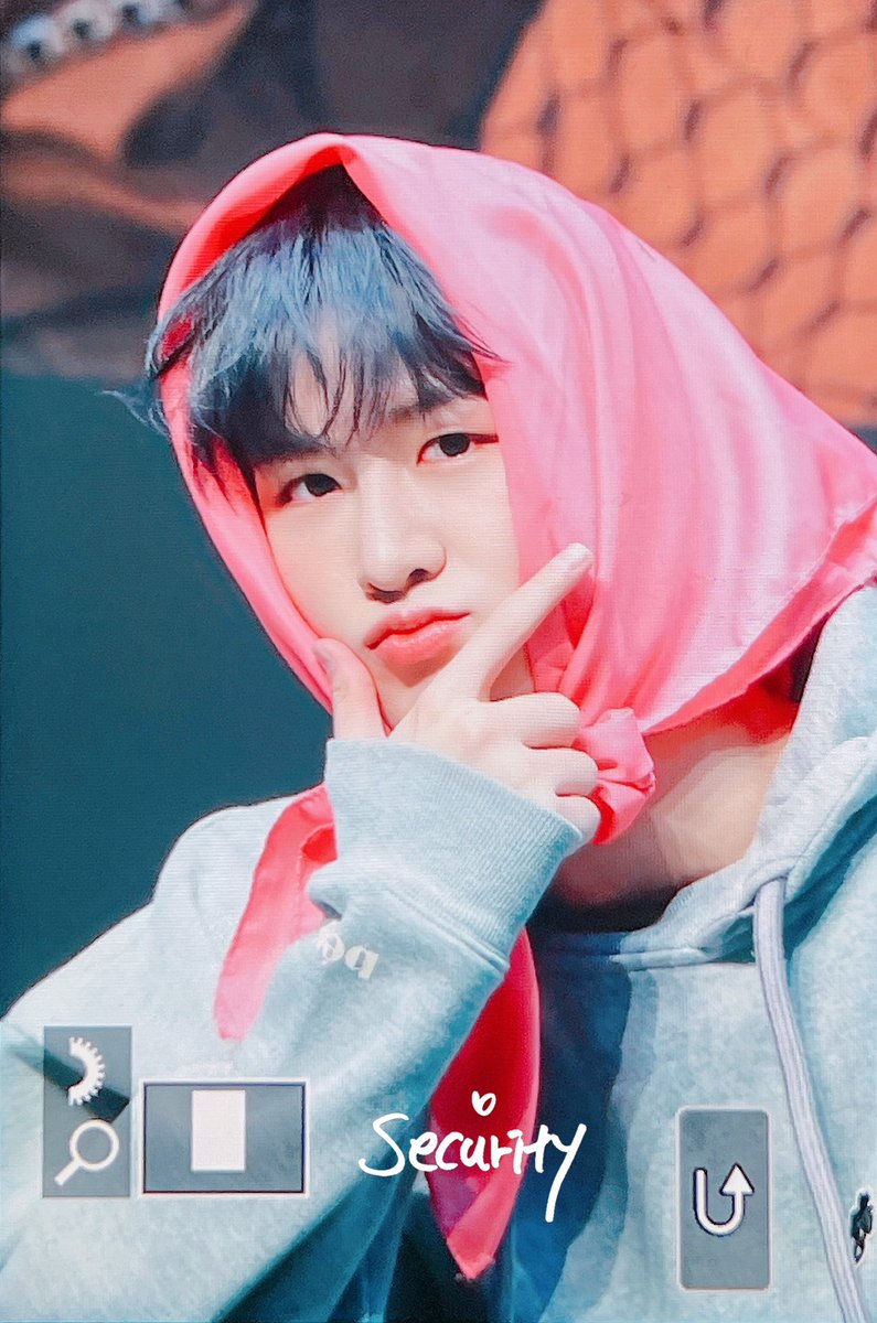 Security0507's tweet photo. 221210

#경호 #장경호 #KYUNGHO 
#티오원 #TO1 https://t.co/18JYOWpXwm