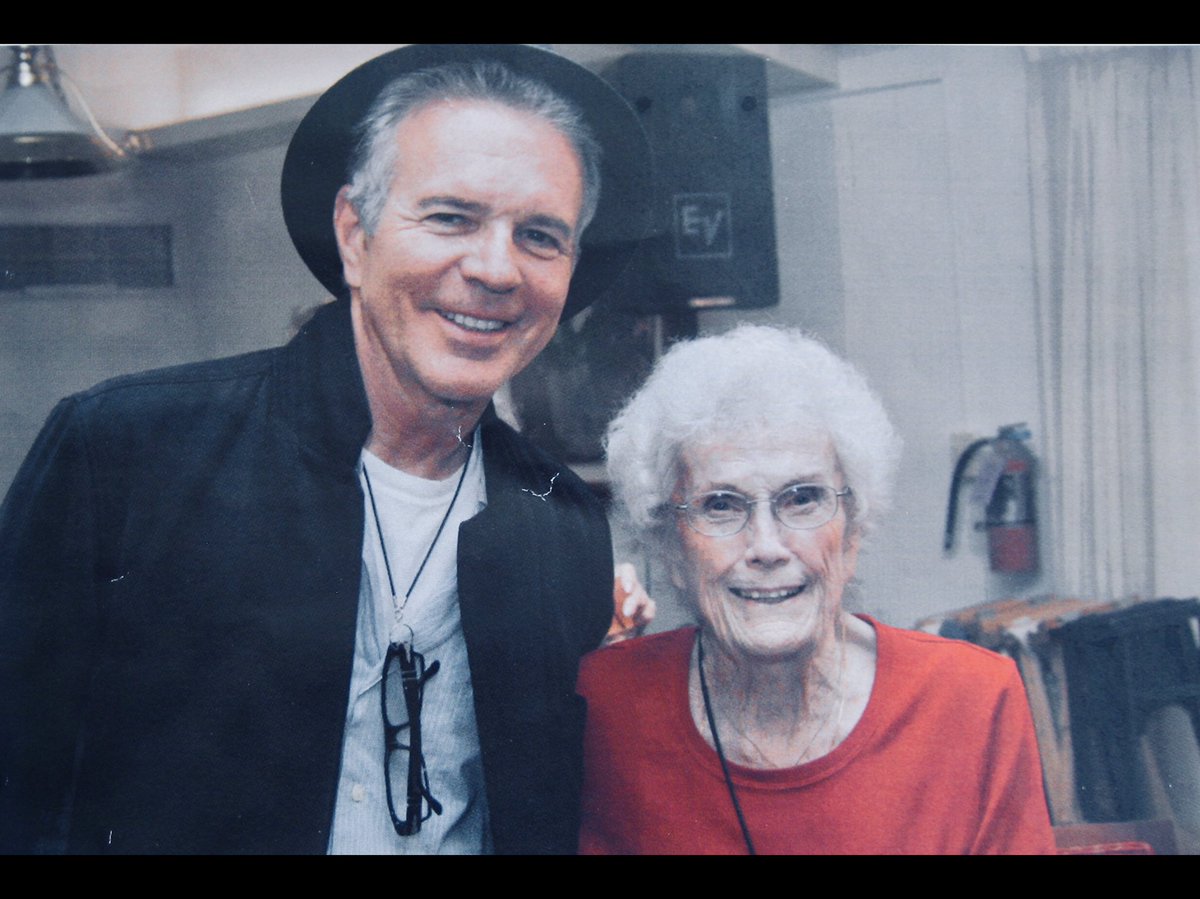 Julie Lucas Runco 🌟 tweet media